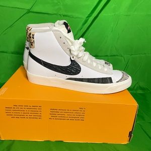 Nike shoes men size 10.5